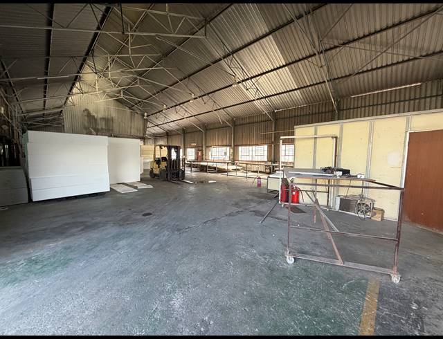 4,666M² FACTORY TO LET IN ALRODE